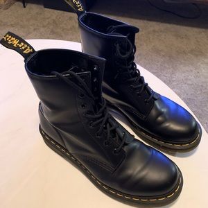 Dr. Martens women’s 1460 Boot